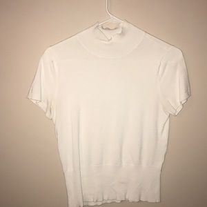 White NY & Company Short-sleeve Turtle Neck